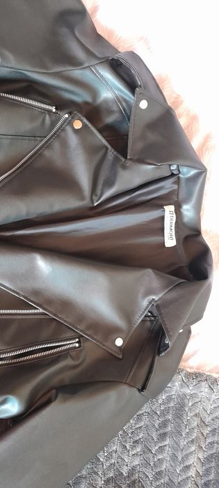 Jacketă de piele-damă