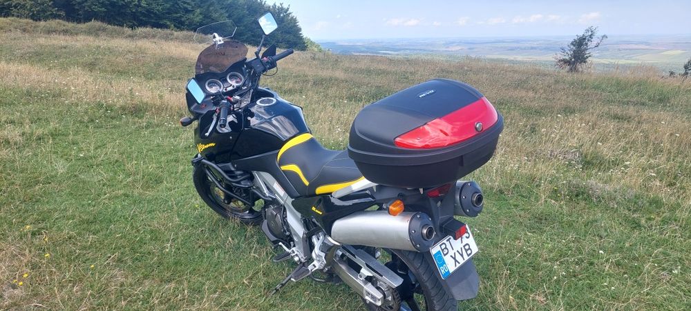 Suzuki V Strom 1000