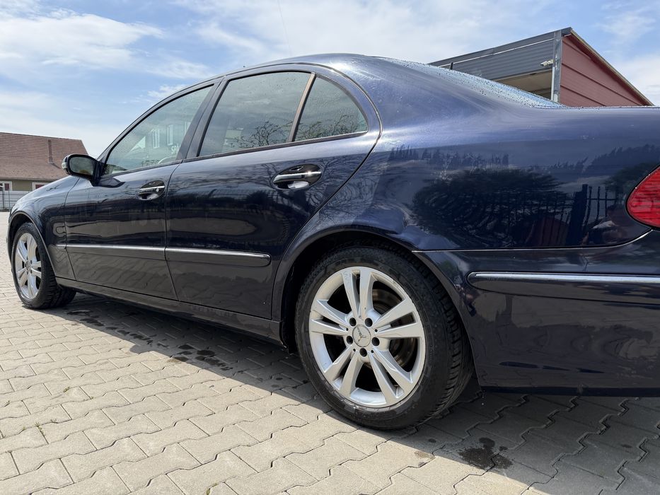 Mercedes W211, E Class 320