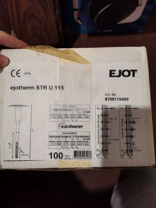 Дюбел за изолация с винт