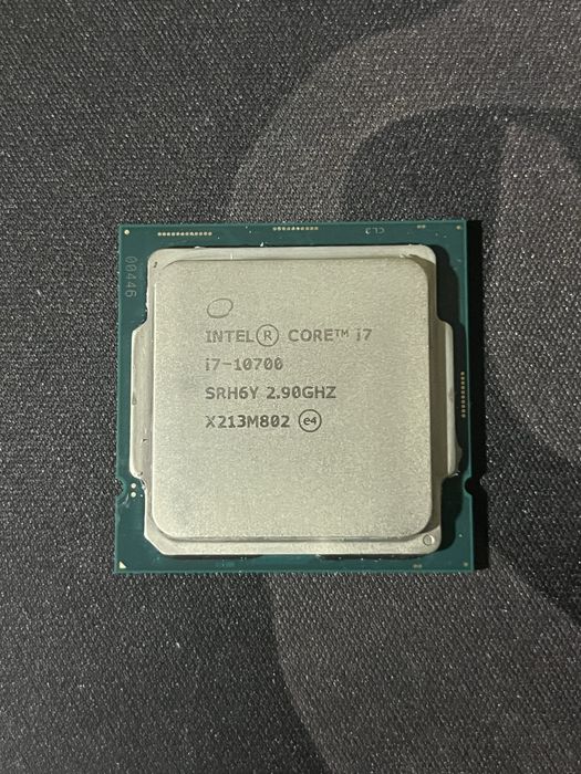 Продам процессор intel core i7 10.700.
