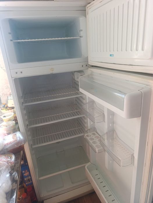 Холодильник продаю