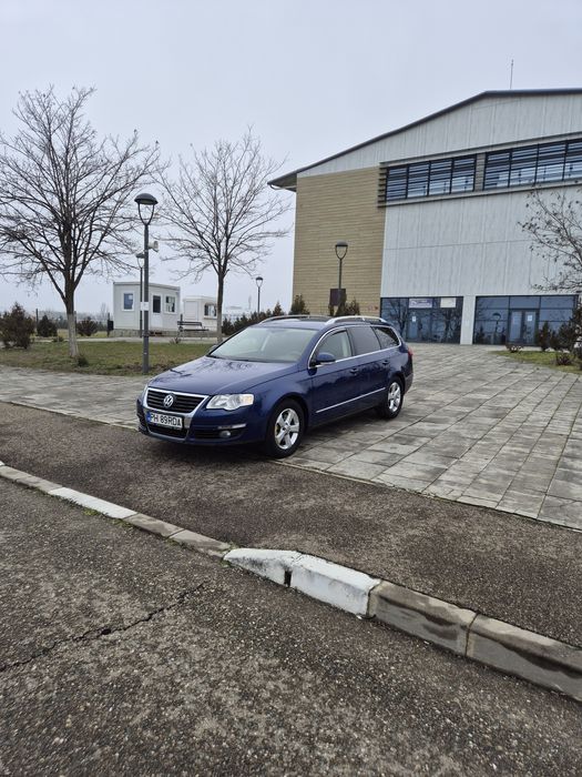 Vând Volkswagen  passat b6
