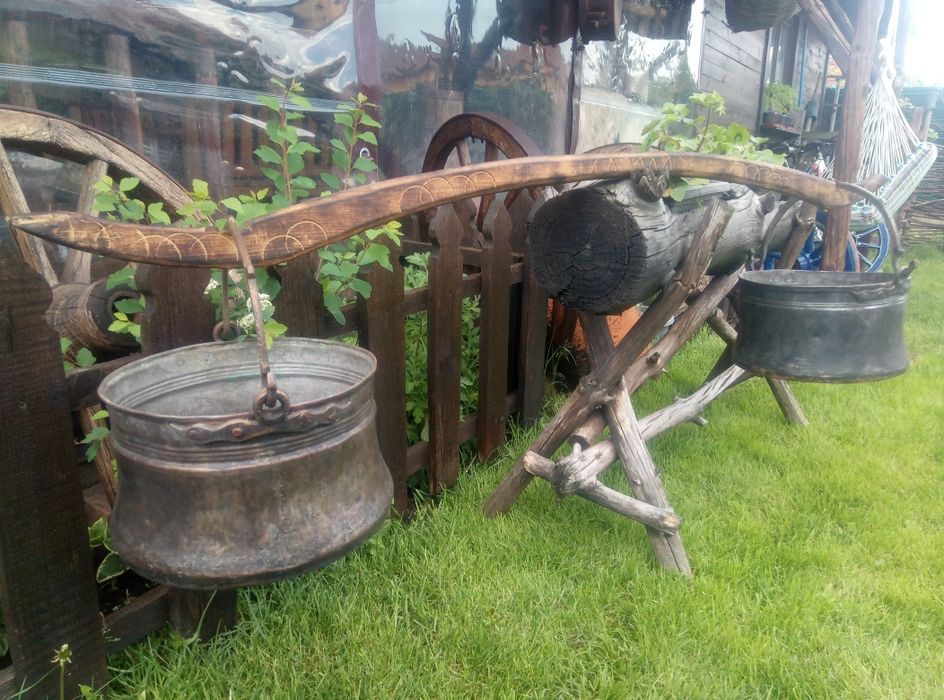 Бакъри, менци, котли с кобилица