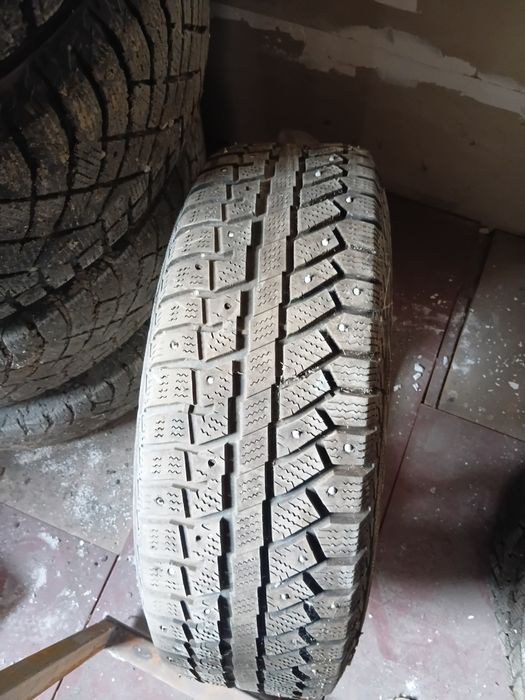 Продам зимний шины с дисками R15