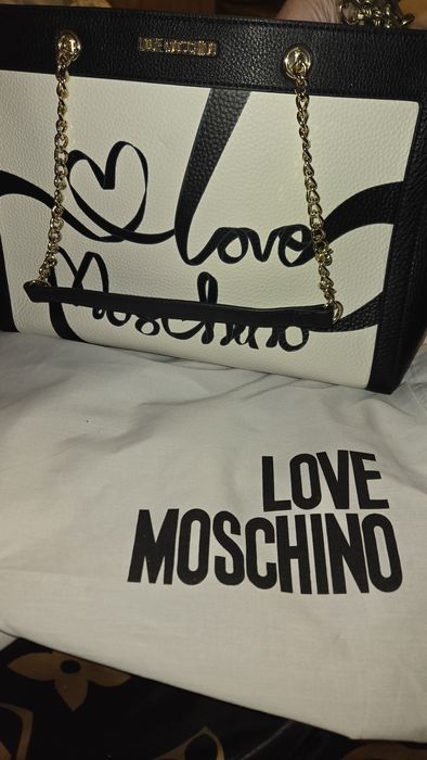 Оригинални НОВИ чанти