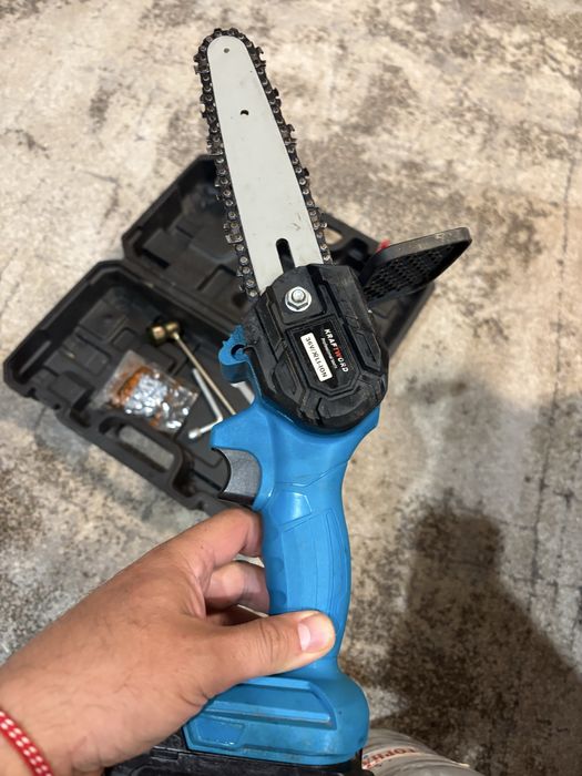 Електрически трион