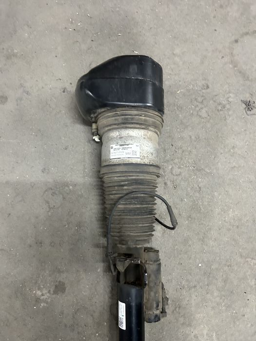 Perna aer / suspensie bmw G11 G12 seria 7 dr fata 2WD tractiune spate