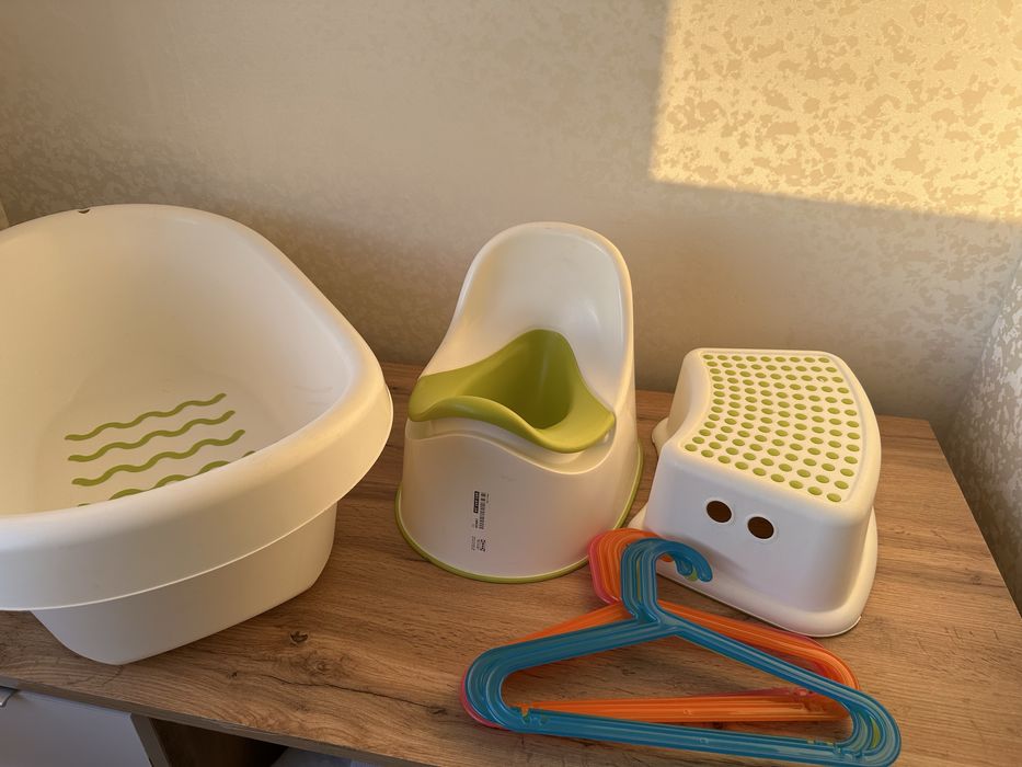 Продам детские вешалки от IKEA