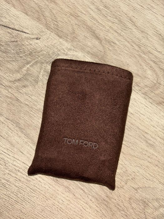 Здравейте!Продавам  палитра със сенки за очи Tom Ford.