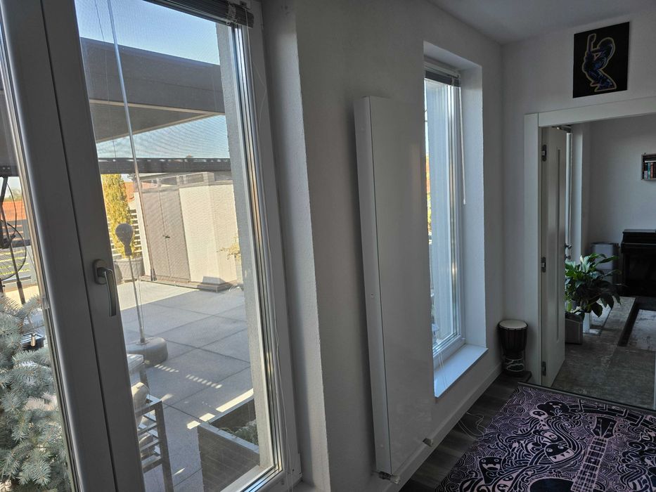 ORADEA – 2 CASE + SPAȚIU COMERCIAL ideal pentru service auto, magazin alimentar, depozit etc NEGOCIABIL!