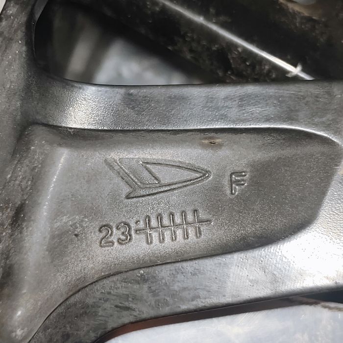 Продаю срочно  Автомобильные диски на 17