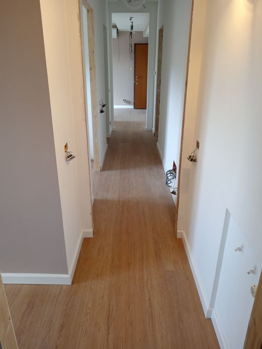 Montator Parchet Laminat Spc