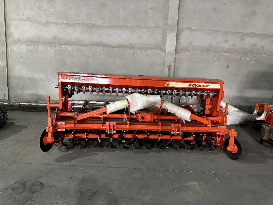 Сеялка 3м унверсал, тупрок майдалаб экади 10см катор ораси, 2+1 бункер