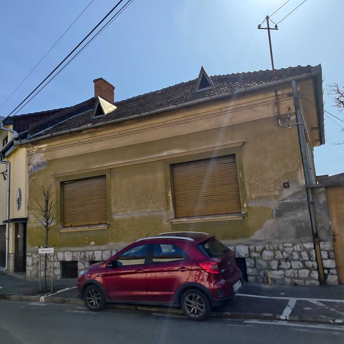 Casă individuală ultracentrală, teren 380 mp – ideală pentru renovare și investiție