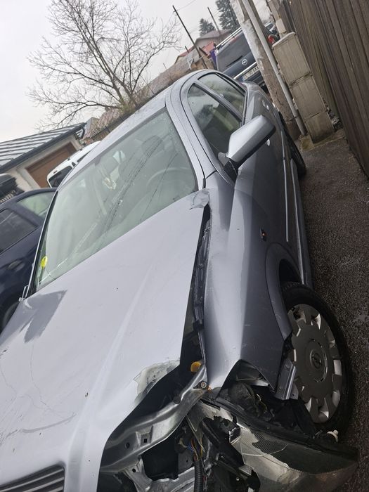 Vand piese Opel Astra G.