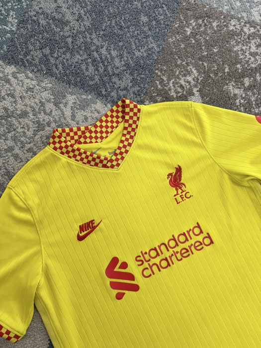 Футболна фланелка Liverpool - 2021/22