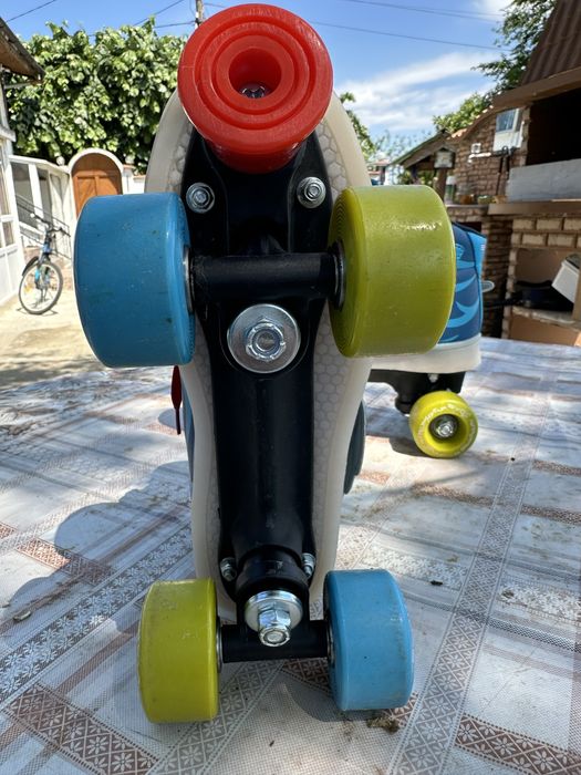 Ролкови кънки и светлини за момче