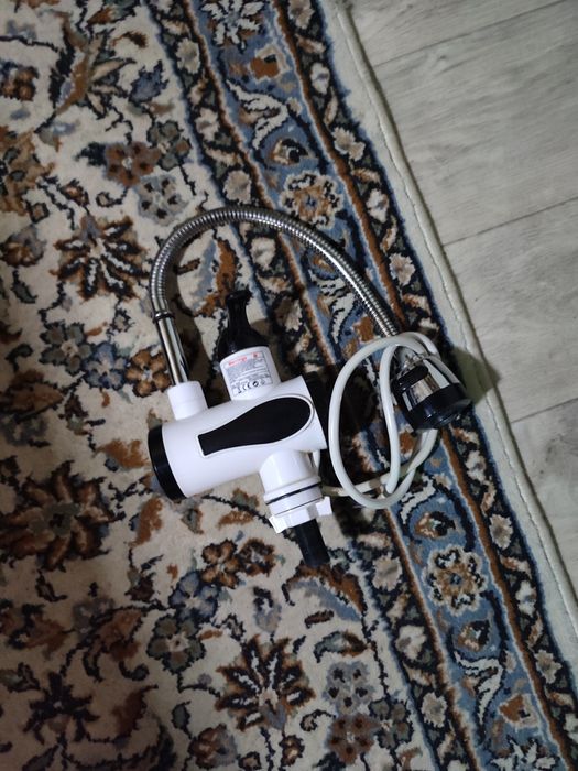 Продам водонагреватель. Оригинал