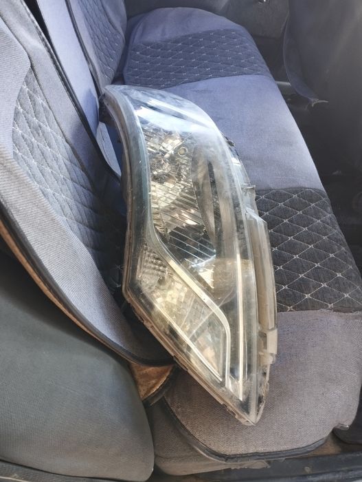 Киа Рио запчасти фар