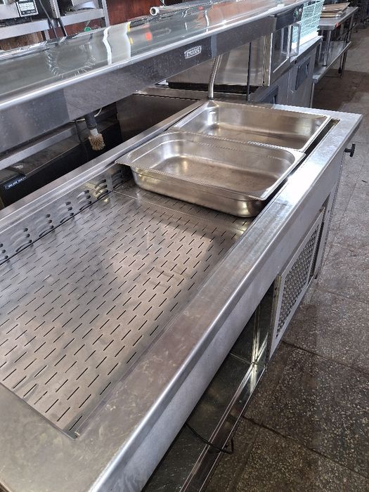 Студена  витрина