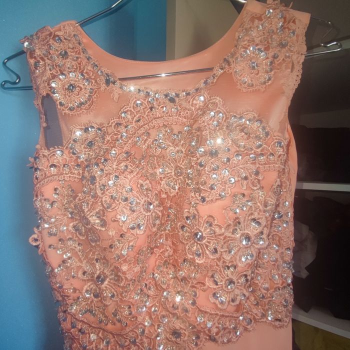 Көйлектер сатылады