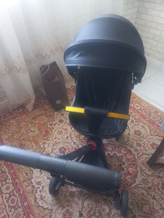 Детская коляска дрон