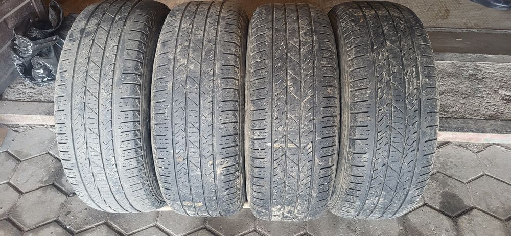 Продам шины  R17