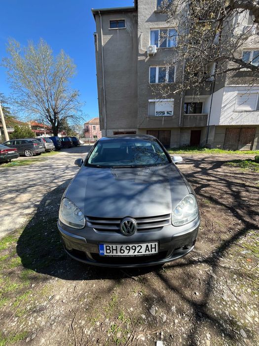 Volskwagen Golf 5 1.6i