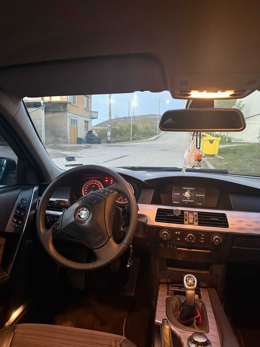 BMW    530  530d