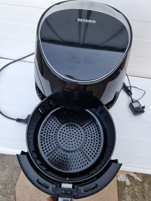 Friteuza cu aer cald Severin FR 2445, 2000W, Capacitate 5L, airfryer