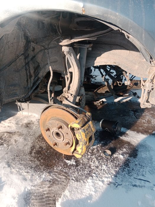 Передний ступица по ходовой Митсубиси Галант