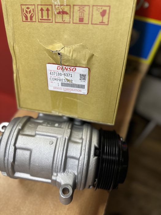 Компрессор кондинциорена на Тойота 100