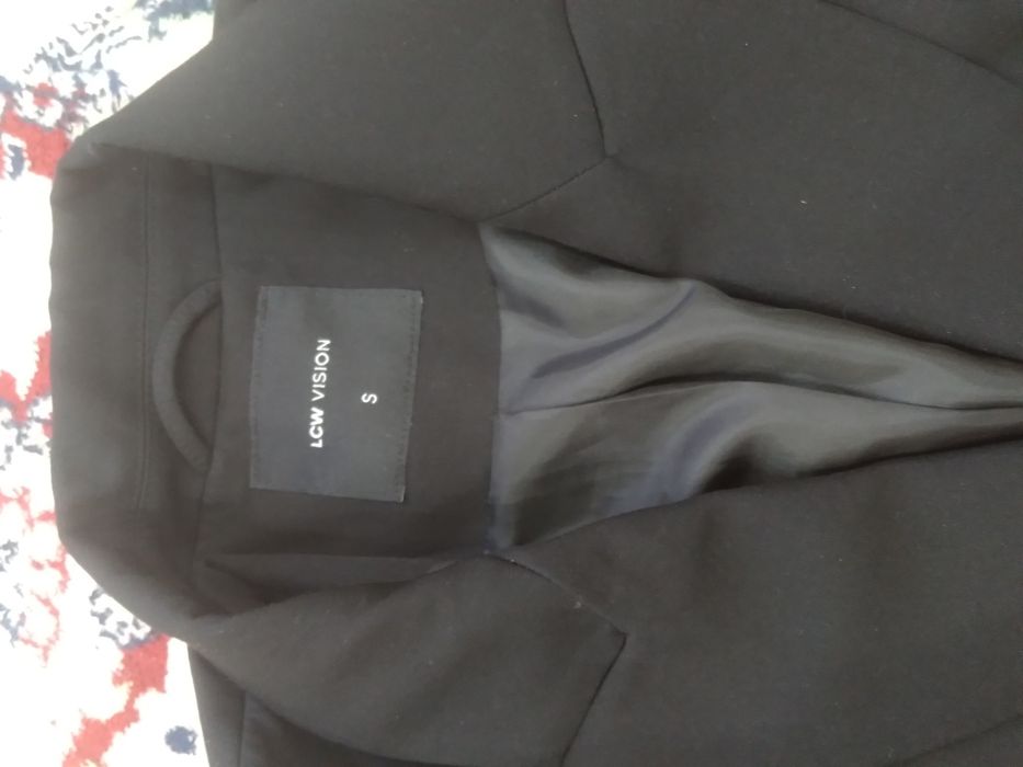 Продам женский костюм