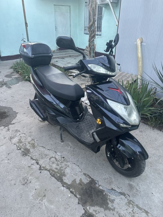 Скутер бензиновый Wasat