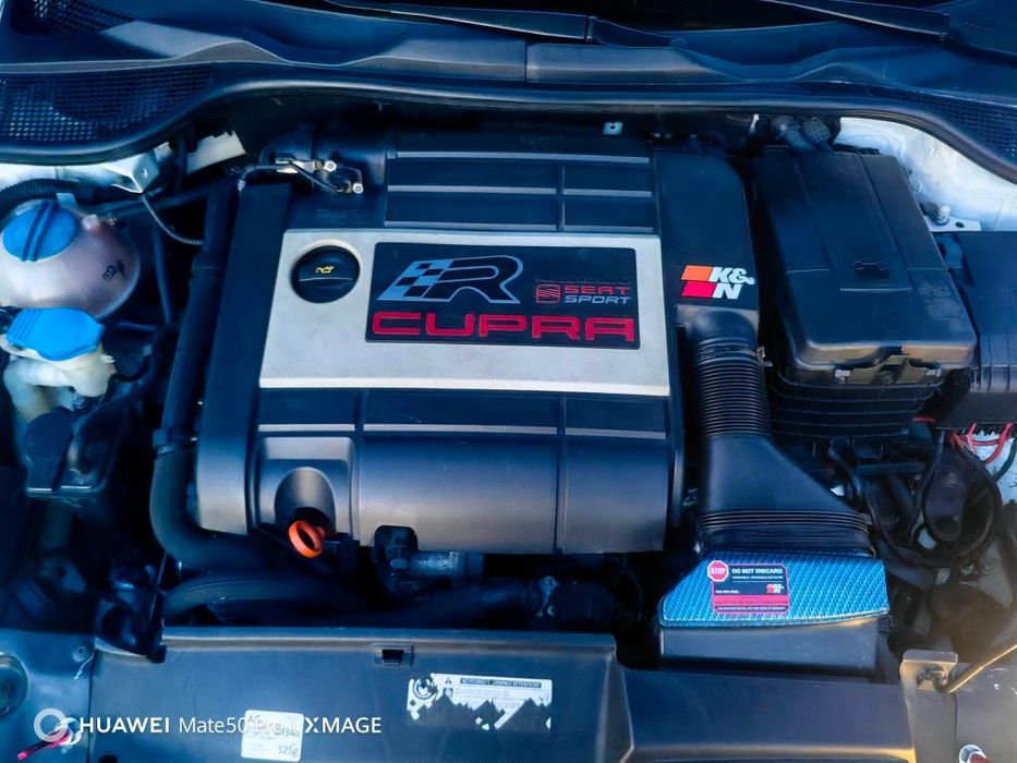 vând vw Scirocco R  134000km