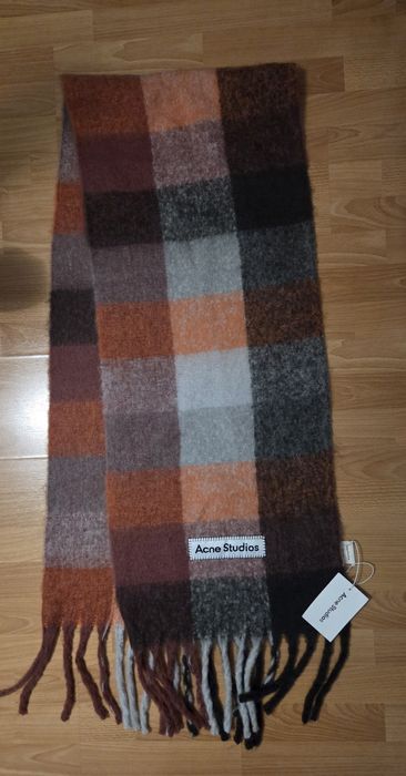 Fular Acne Studios diverse modele