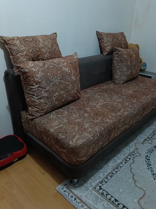 Диван раскладной.