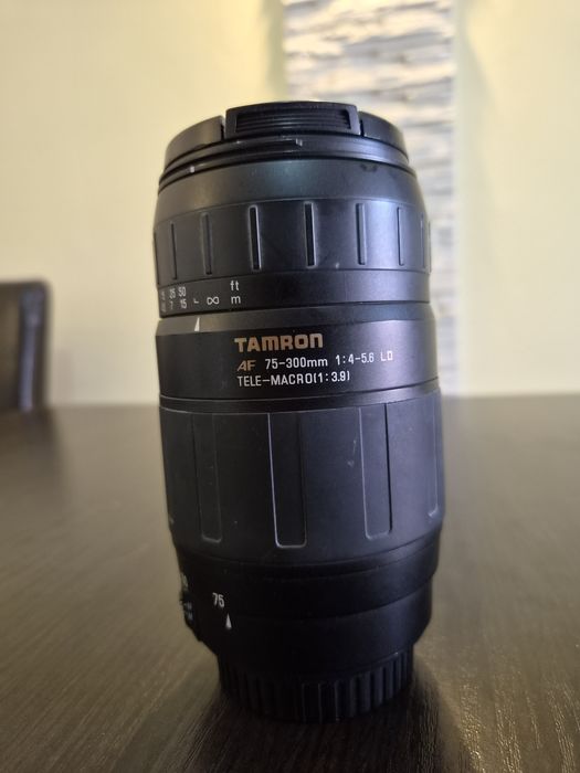 Obiectiv Tamron AF 75-300mm f/4-5.6 LD pentru Canon