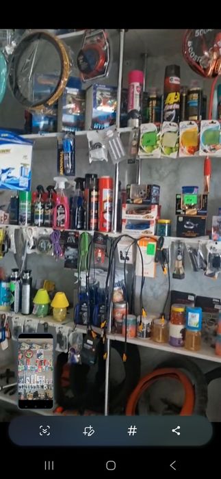 Авто запчаст дукон ёпилаётганлиши сабабли запчастлар сотилади