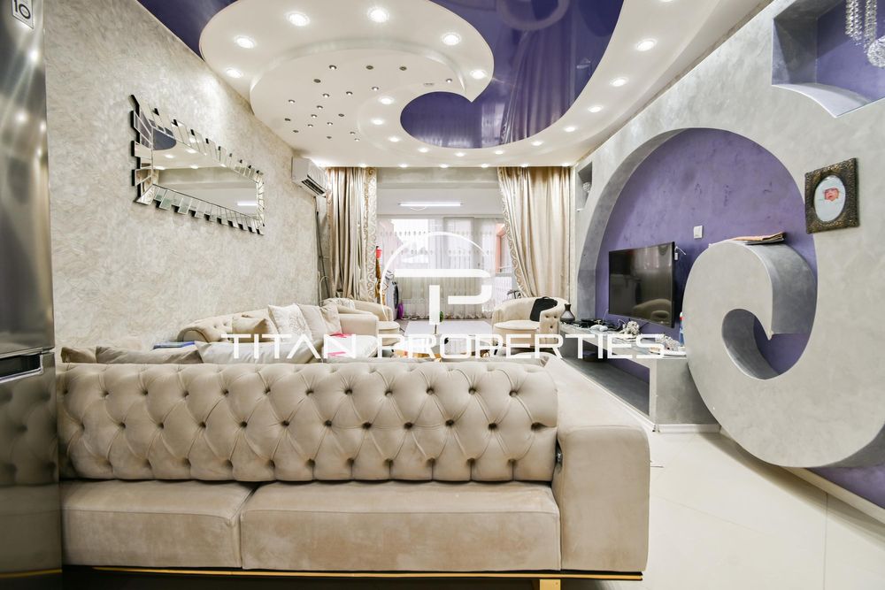 Продава се Тристаен апартамент в София, Свобода - 160 кв.м за 1875 €/кв.м - Снимка #1