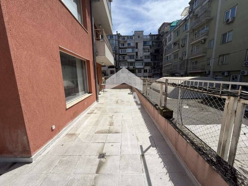 Дава се под наем Офис в Варна, Център - 105 кв.м за 987.36 € - Снимка #6