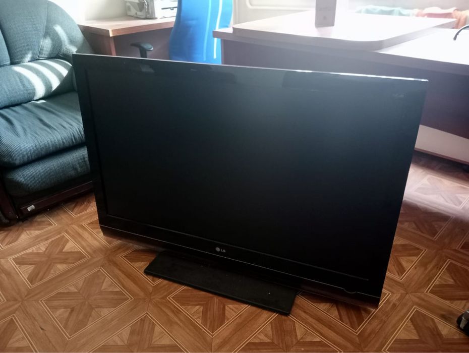 Телевизор LG оригинал