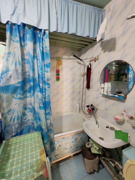 Продам 1 комнатную, караван