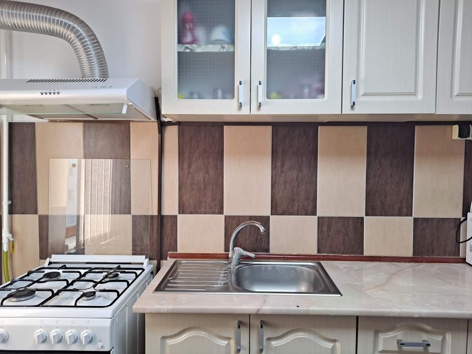 Închiriez apartament