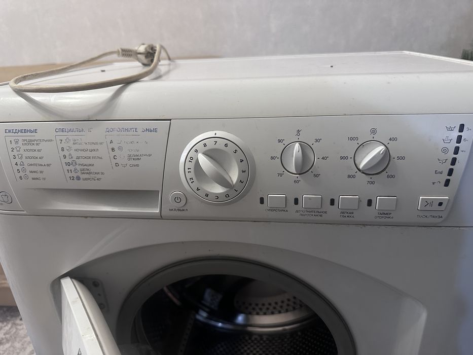 Продам стиральную машинку