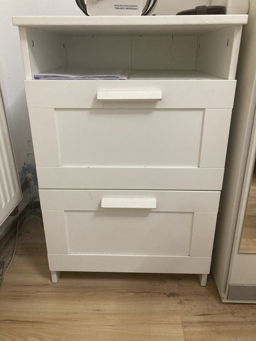 Dulap in stare buna si functionabil la un pret bun