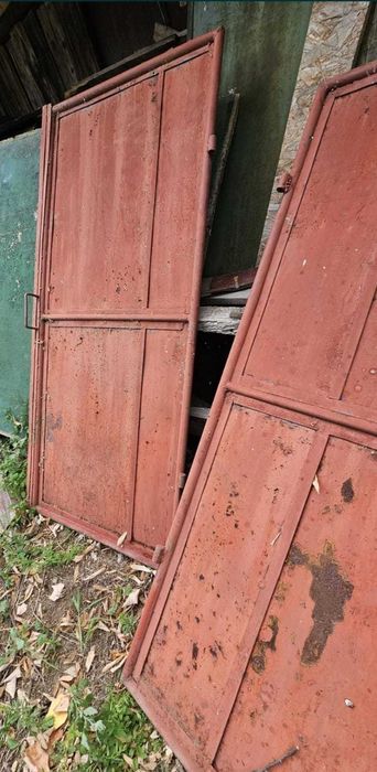 Vand poarta metalica 2.36 x 2 cu stalpi