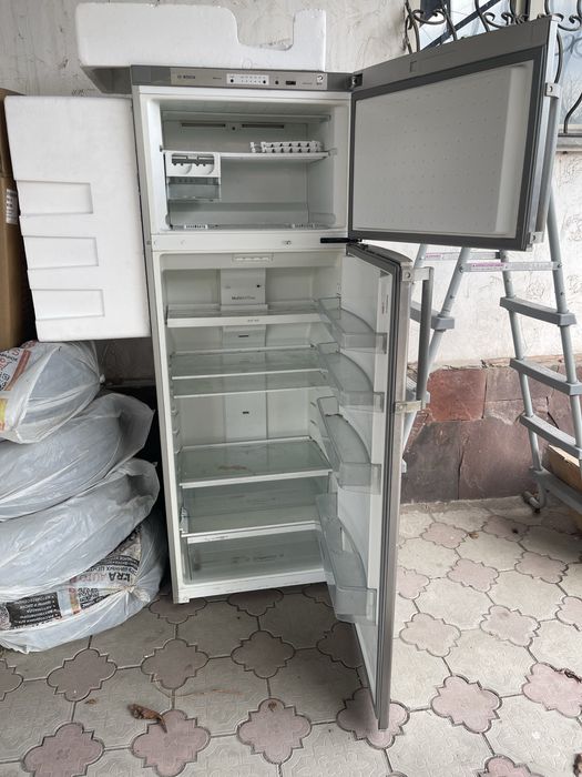 Холодильник BOSCH