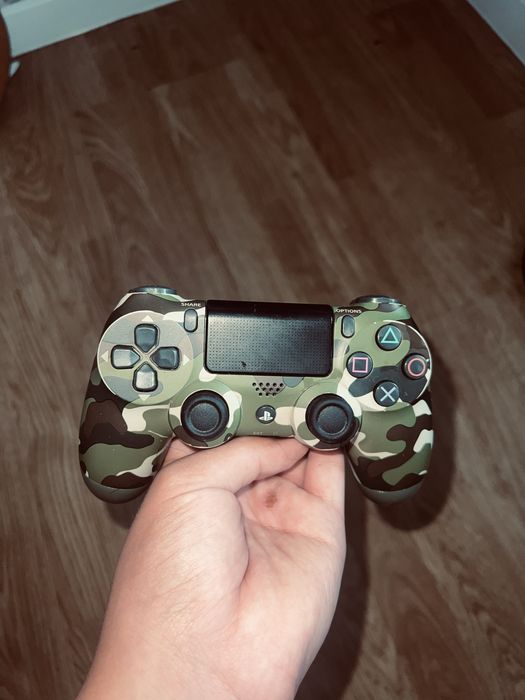 Ps4 slim срочноо